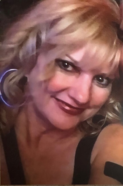 Obituary of Meshelle Lyn Dracoulis