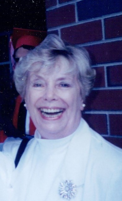 Obituario de Joan Elizabeth  McDonald