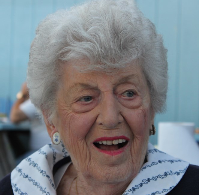 Obituary of Dorothy L. Andrews
