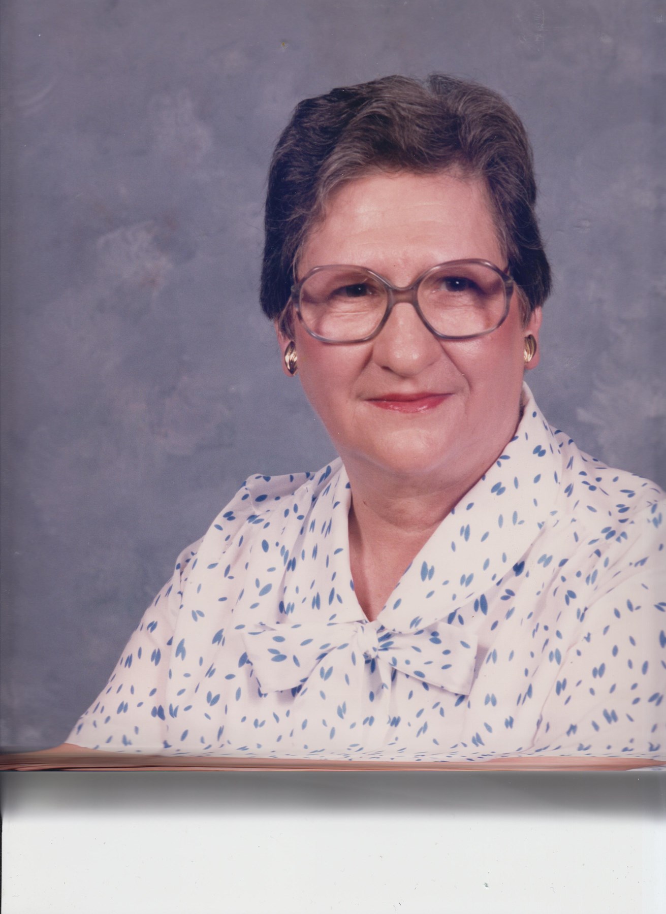 Obituary of Marylis Leon Holmes Ayres