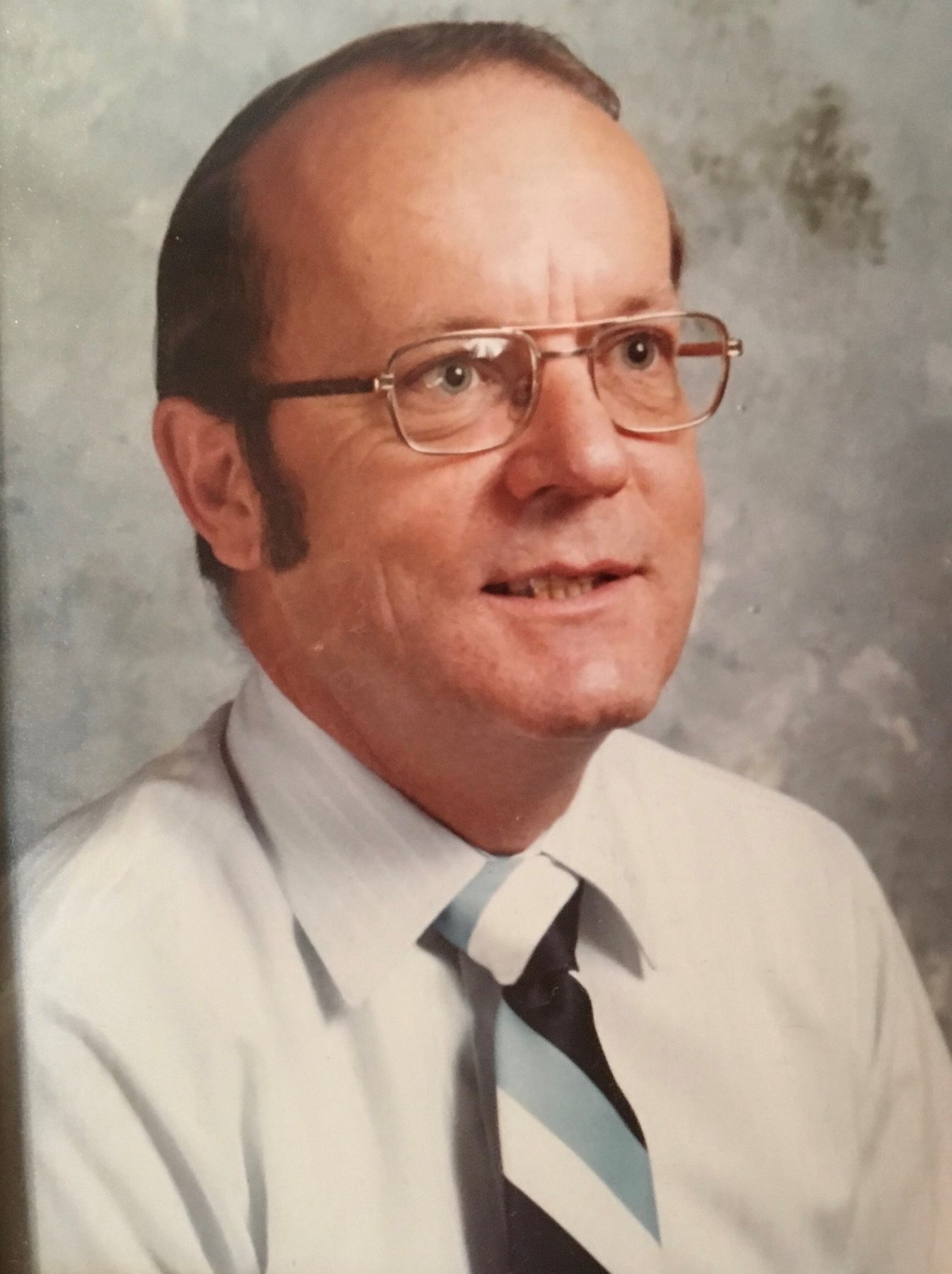 Obituary of Harry A. Desens