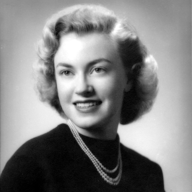 Obituary of Helen Elaine Tuttle