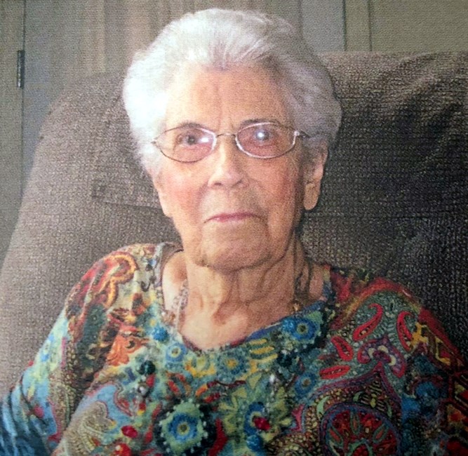 Obituary of Lillian M. Cobb