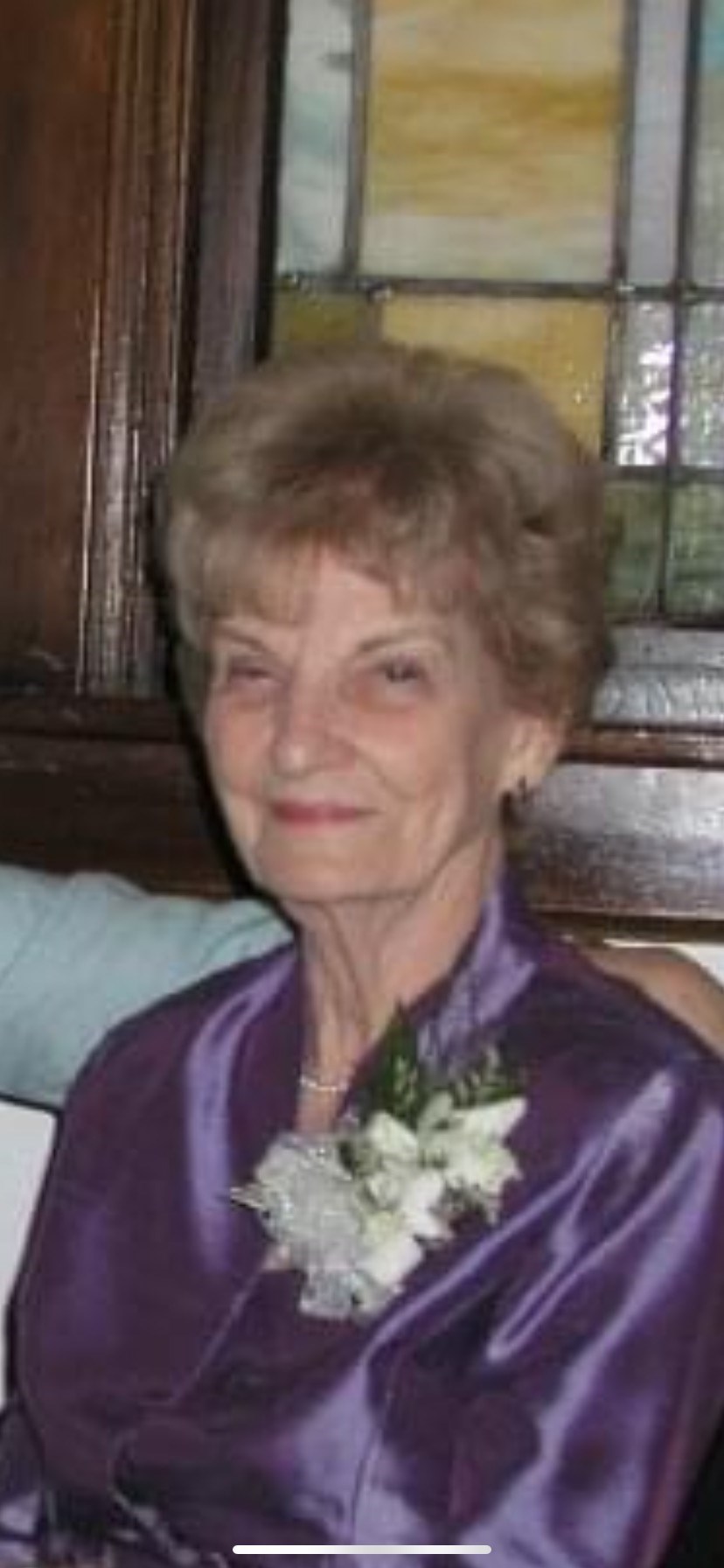 Obituario de Helen D. Gibson