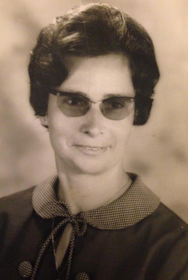 Obituary of Maria Vieira Carreiro
