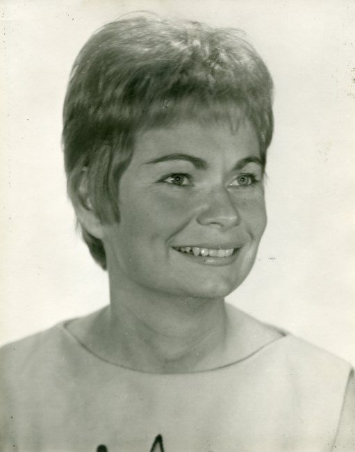 Obituary of Joan Clarie (Goodwin) Holm