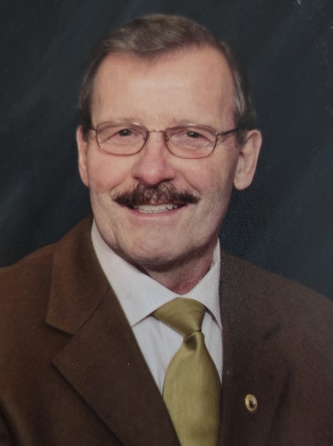 Obituary of Hans Everhard Stienen