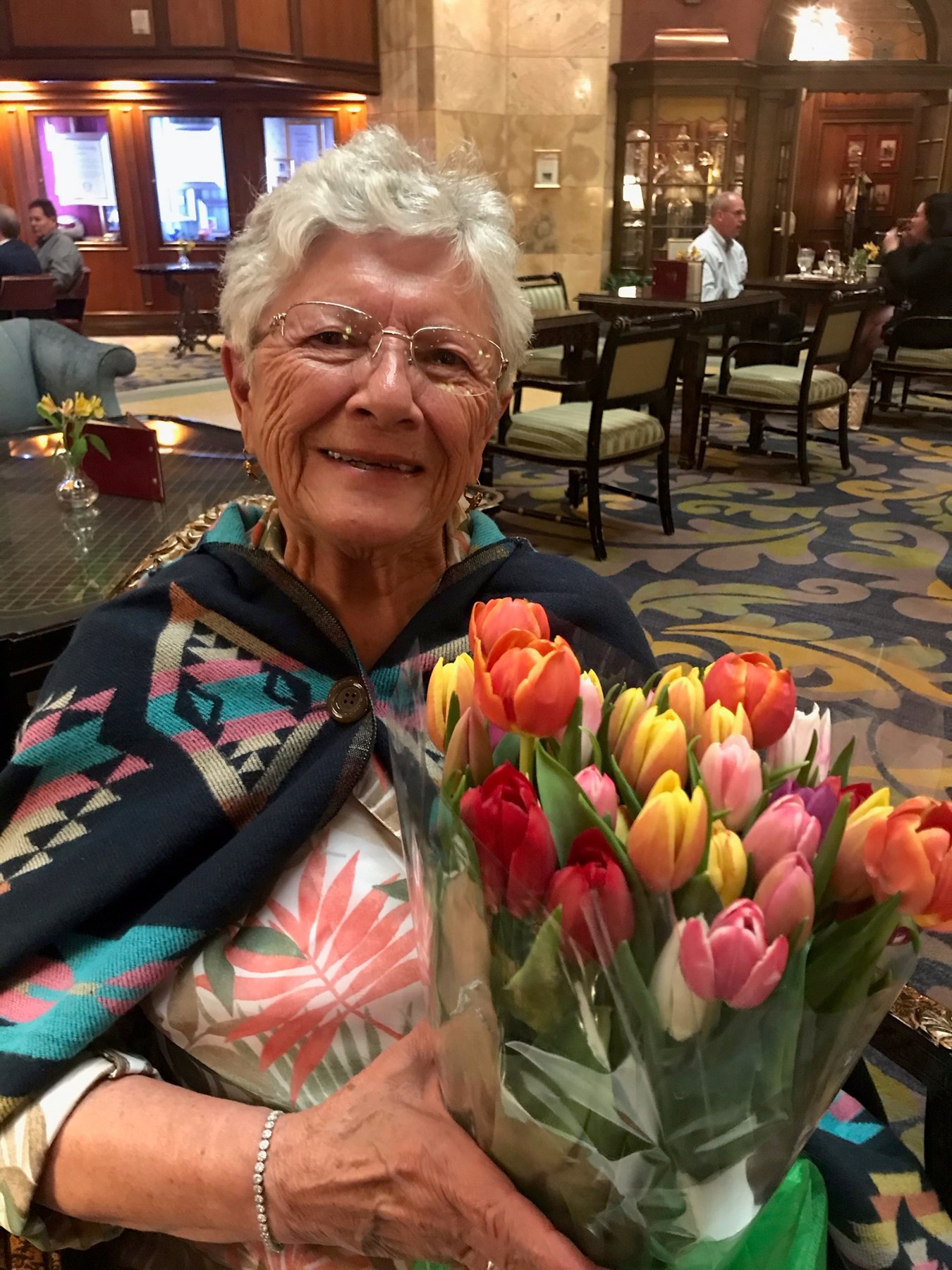 Obituary of Gloria V. Sanchez