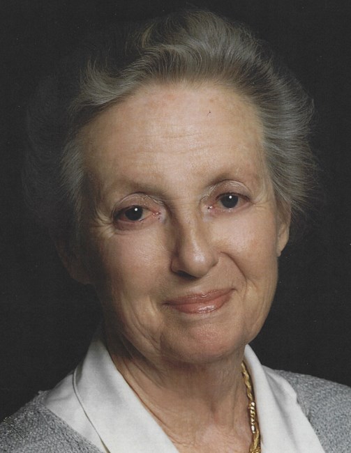 Obituary of Ann Brinton Hutton