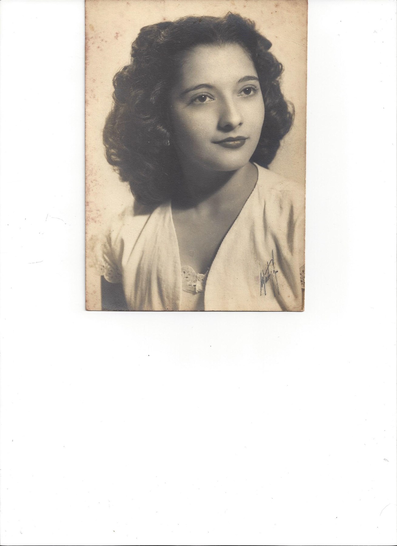 Obituary of Áurea P. Arroyo Reyes