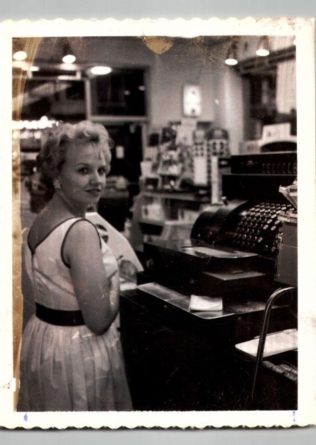 Obituary of Jeanette Elaine Harvey