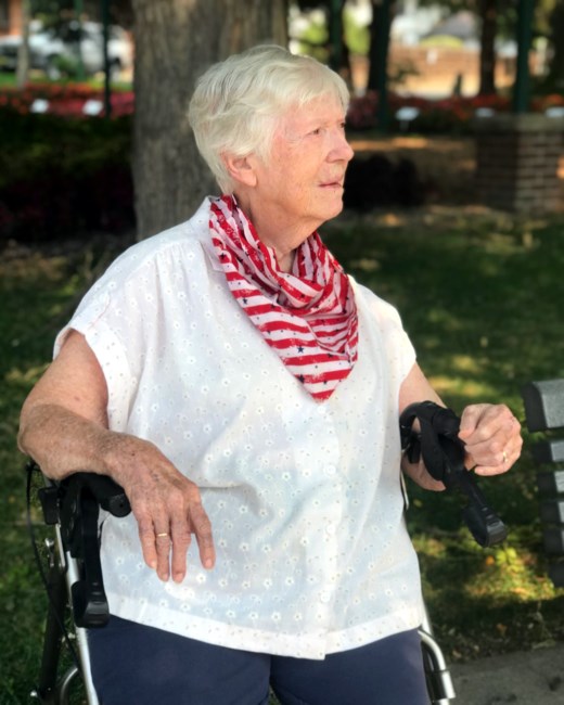 Obituario de June Donna Lewis