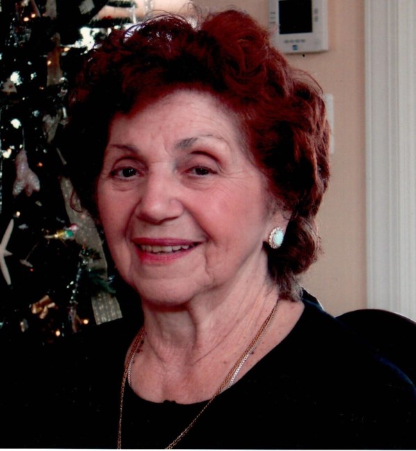Obituario de Theresa E. Castelli