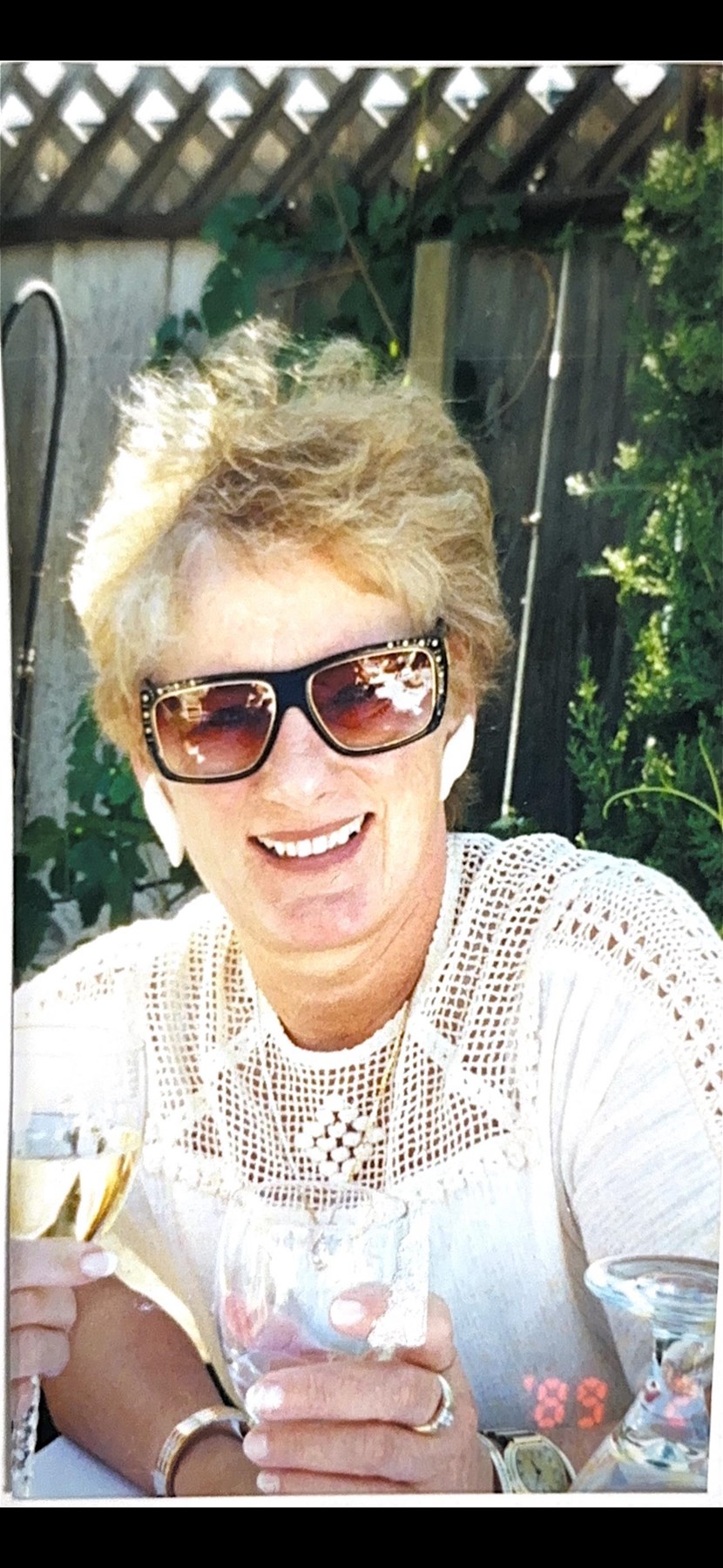 Obituario de Elna Elizabeth Ray