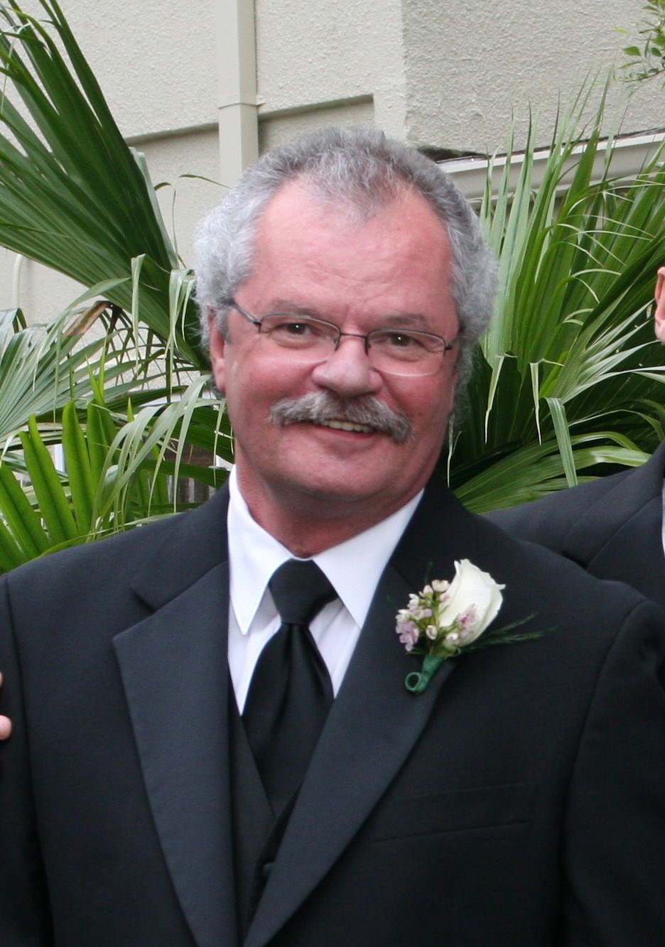 Obituary of Douglas Blake Stead