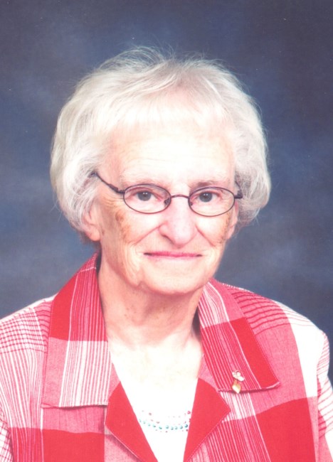 Obituary of Dorothy "Dolly" May Segouin