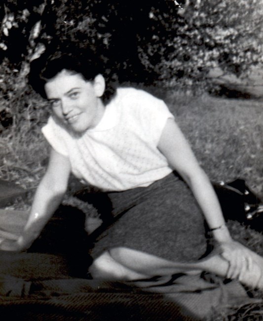 Obituary of Renate Valerie Weems