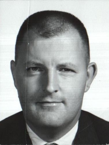 Obituary of Donald R Lewis