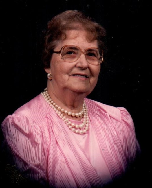 Obituary of L Virginia Smith