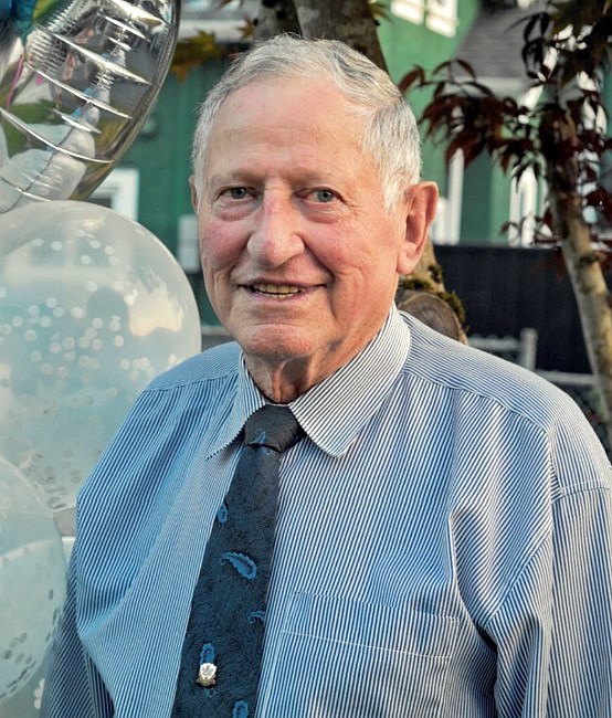 Avis de décès de Mr. Peter Dotto