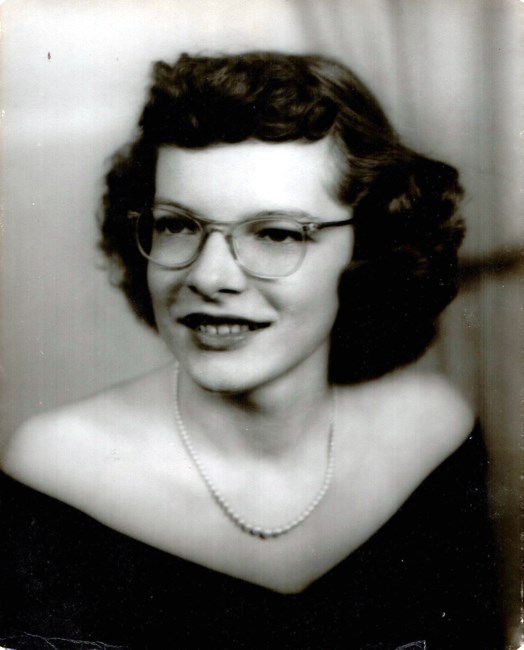 Obituario de Peggy Lou Nichols