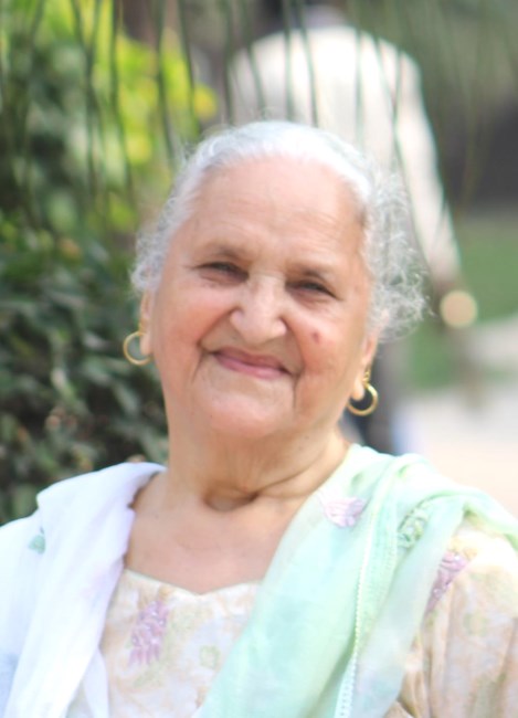 Obituario de Maya Devi Manocha
