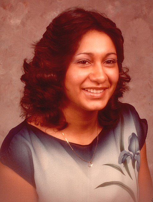 Obituary of Cynthia Leal Santos