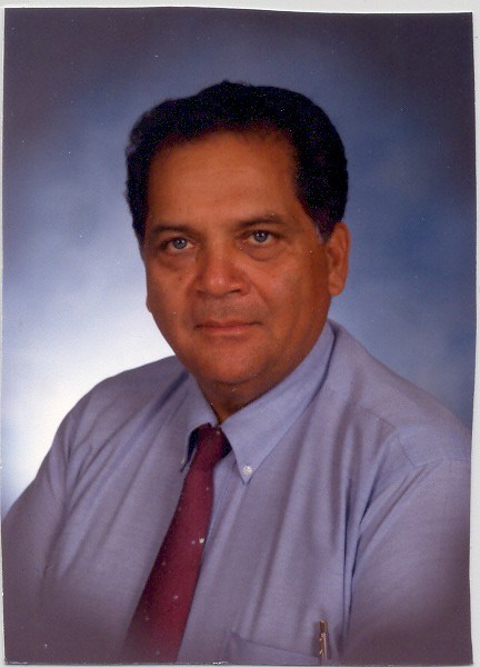 Obituary of Victor Manuel Alvear