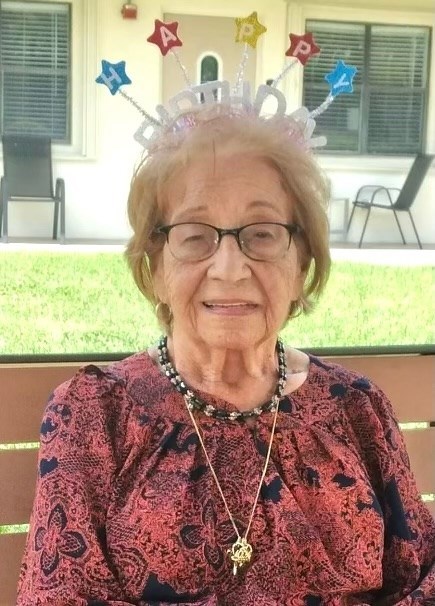 Obituary of Magdalena Lorenzo