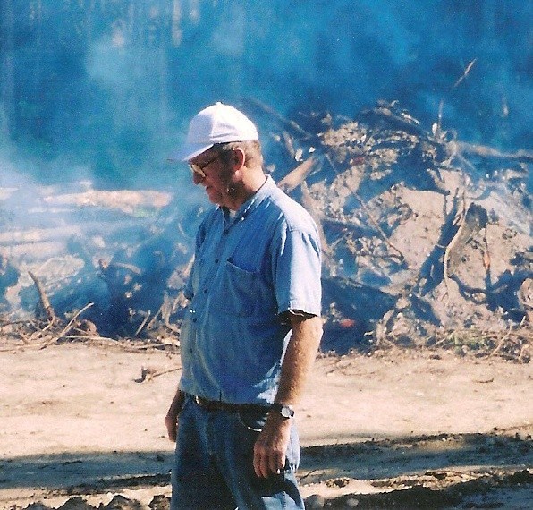 Obituario de James Walter White