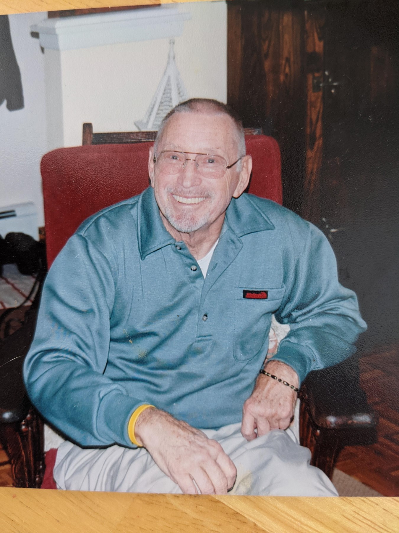 Obituary of Robert F. Muehlenbeck