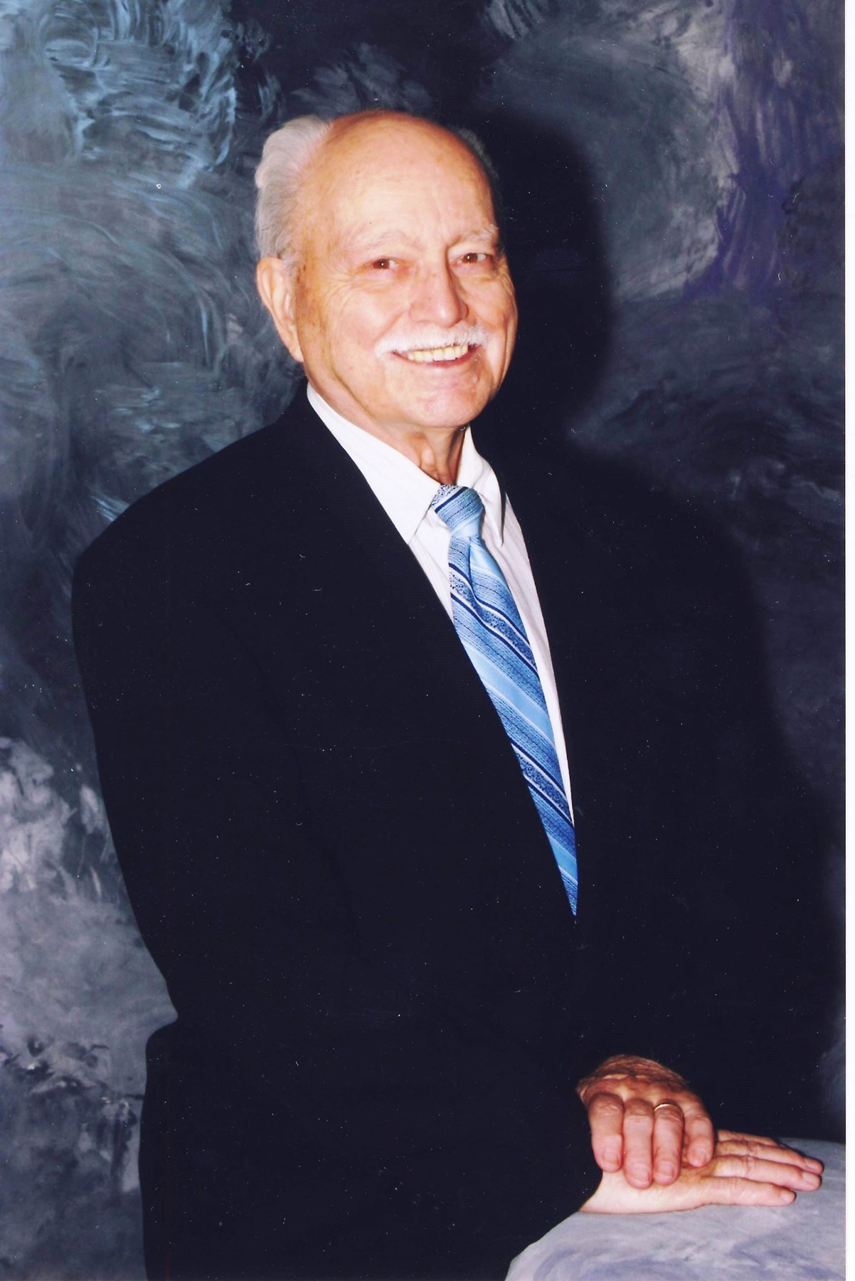 Obituary of Robert Roy Pettit