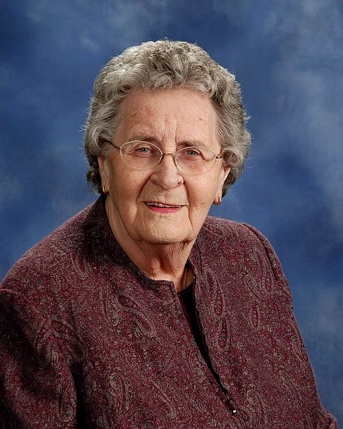 Obituary of Dorothy E Sturgeon
