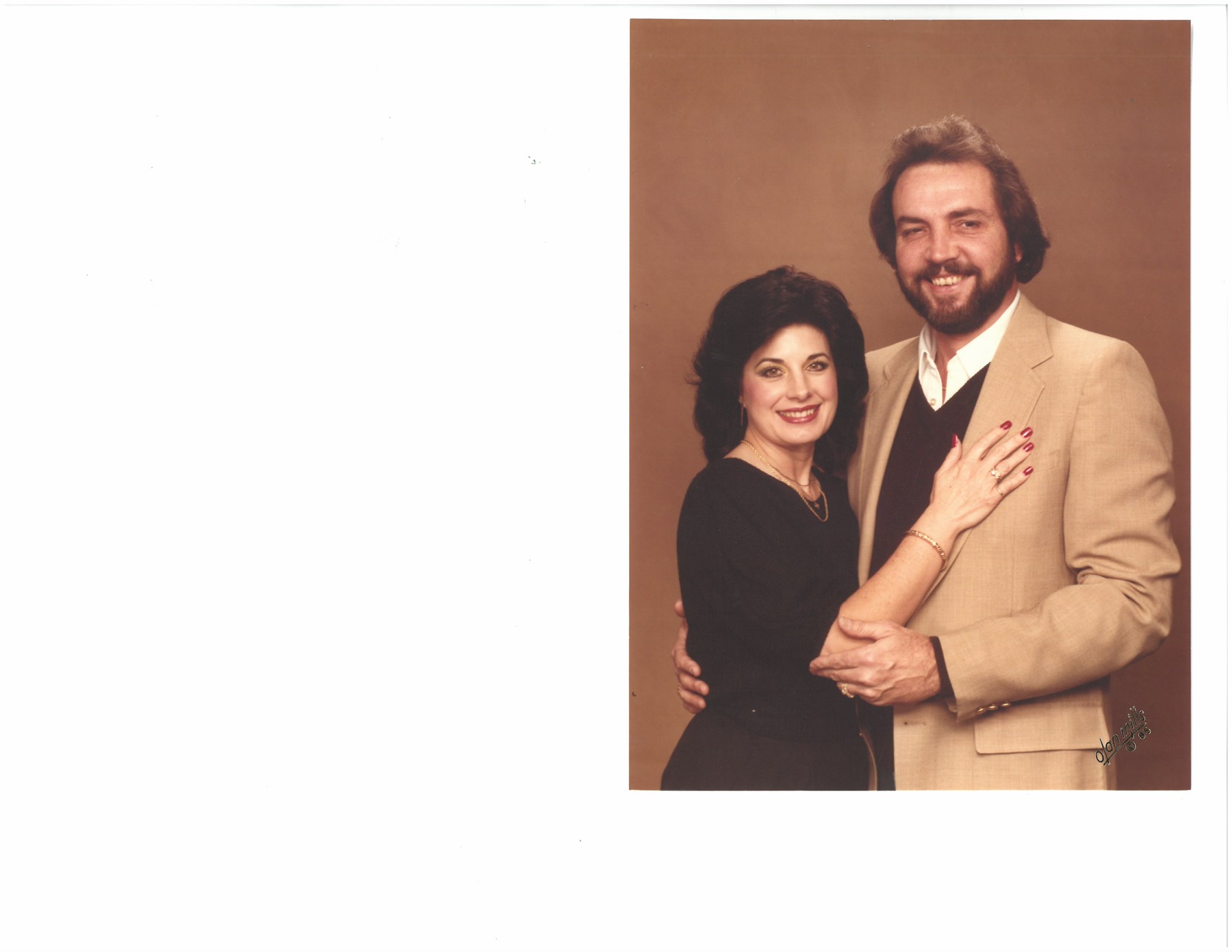 Obituary of Harold David & Carolyn Cox Hooper