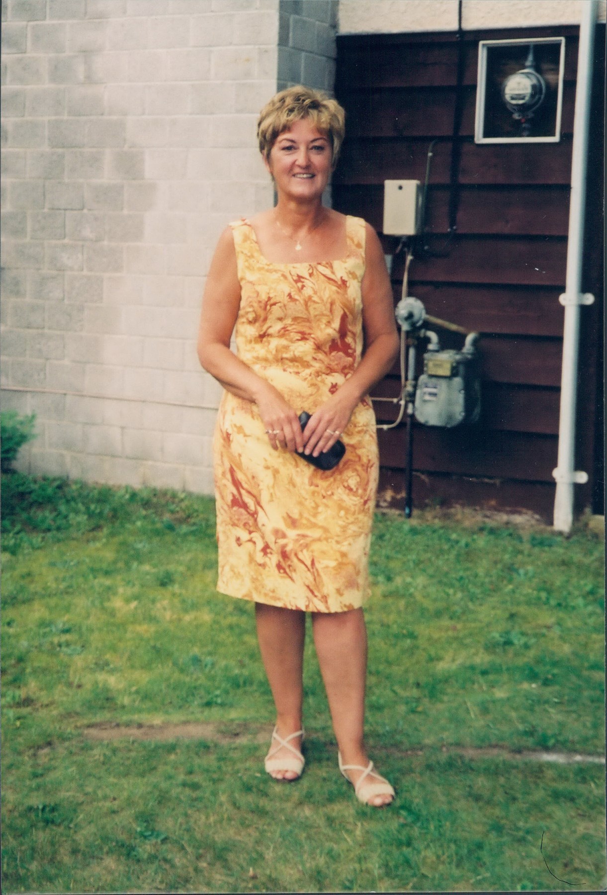 Obituary of Elaine May Compton