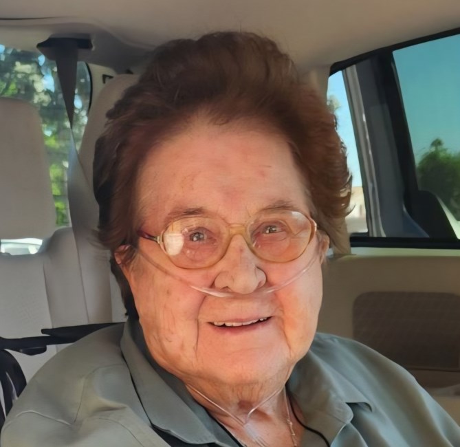 Obituary of Helen June Heard