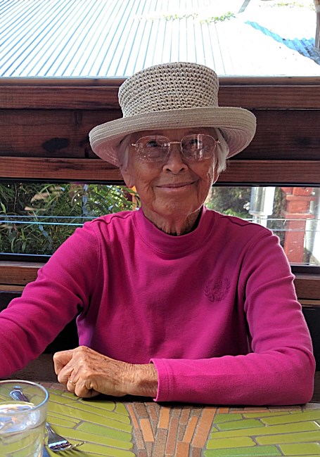 Obituary of Freda Everett Hamilton