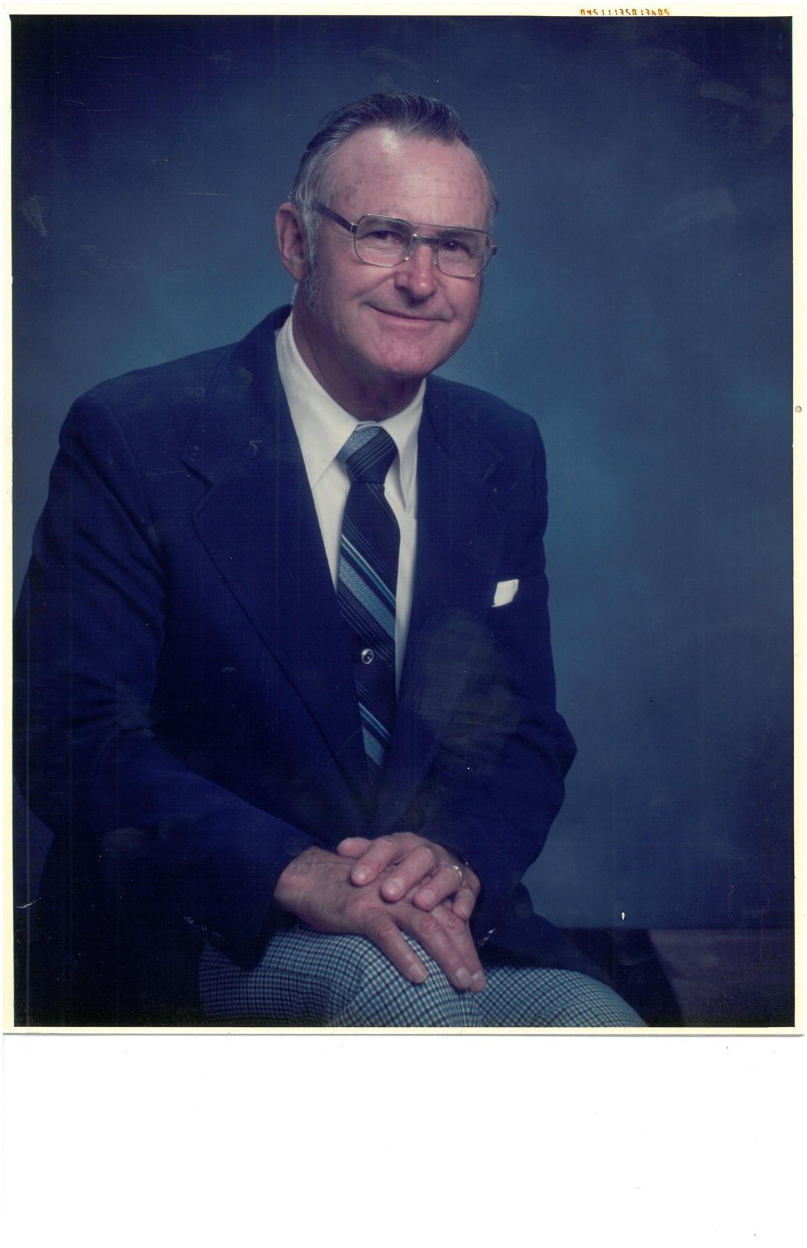 Obituary of Howard R. Frasier