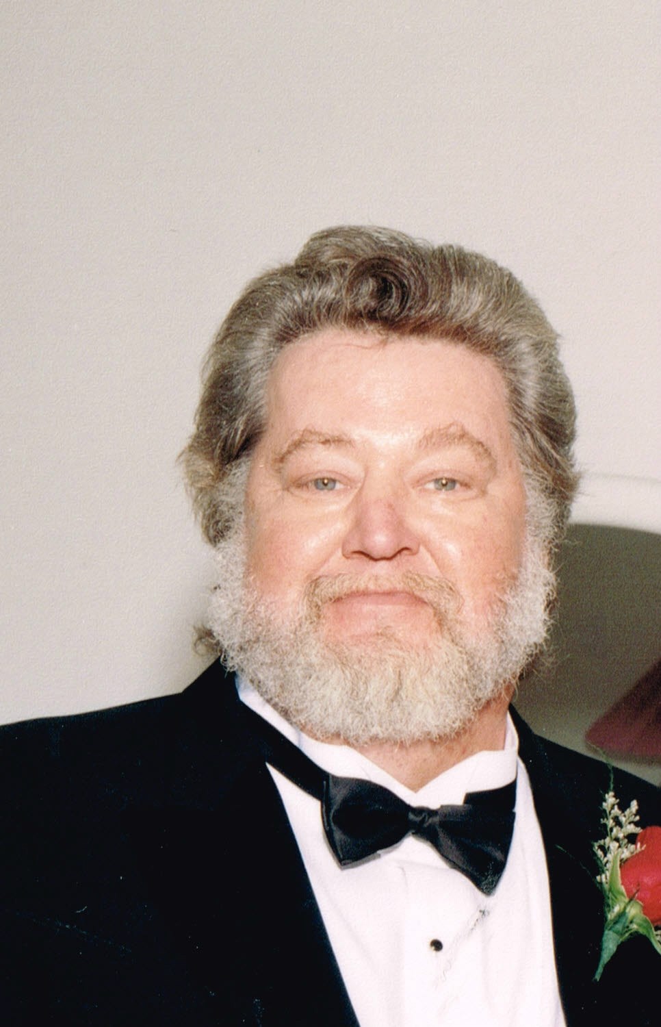 Obituary of Earl Peter Leach