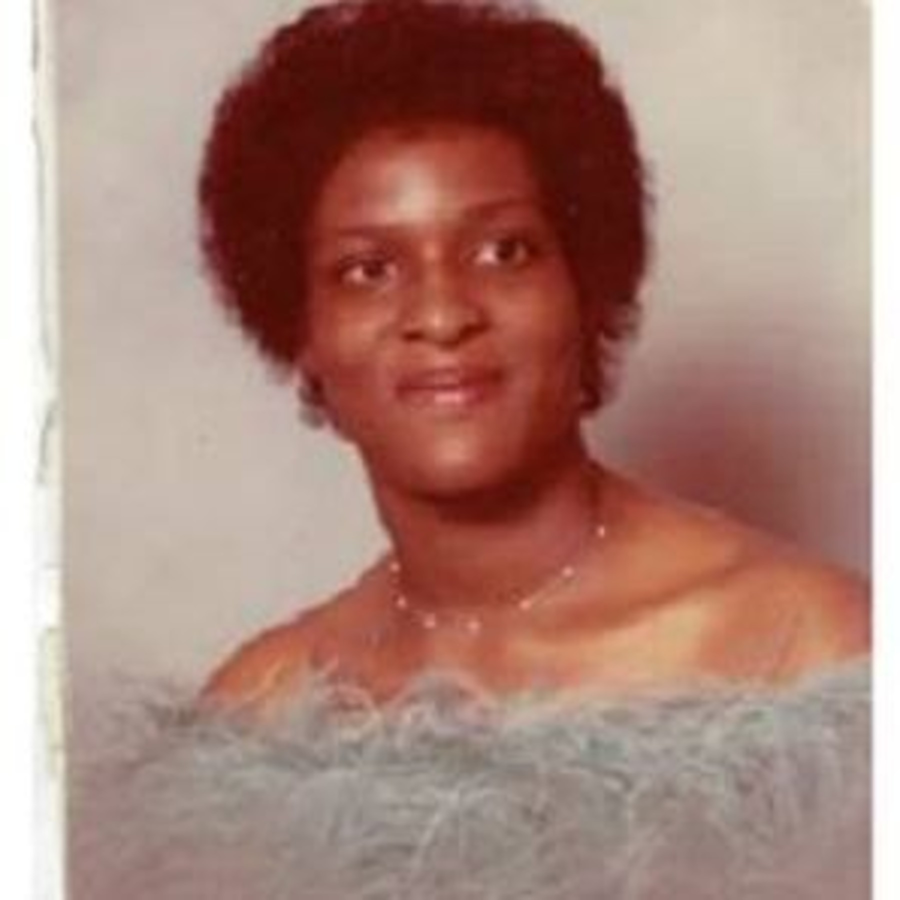 Obituario de Ms. Daphne Elaine Taylor