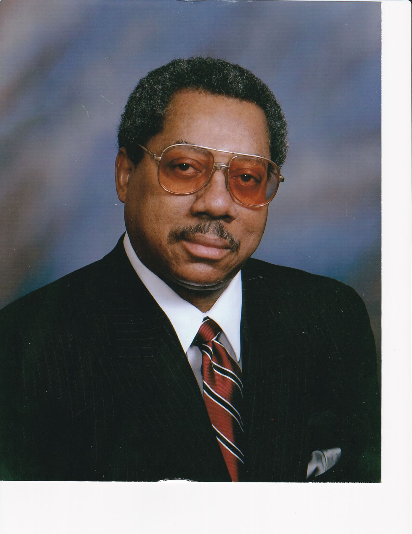Obituary of Dr. Willie E. Thompson