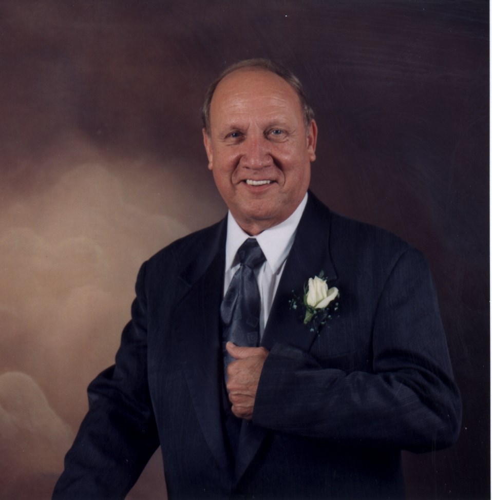 Obituary of Robert J. Pfeffer Sr.