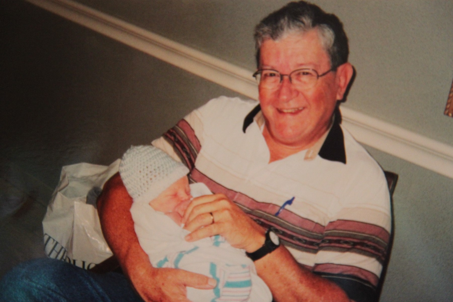 Obituario de Ted W. Leslie