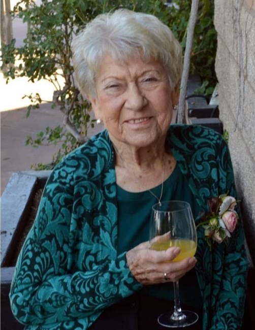 Obituary of Viola "Vi" Earl