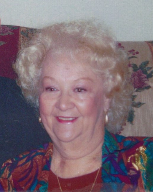 Obituario de Helen Estelle Kukucka
