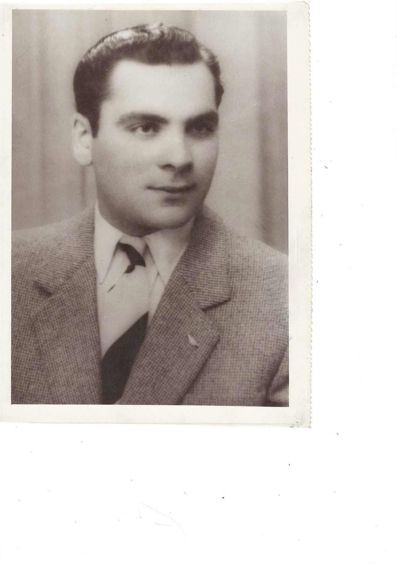 Obituary of Antonio Fernando Lopes Guerra