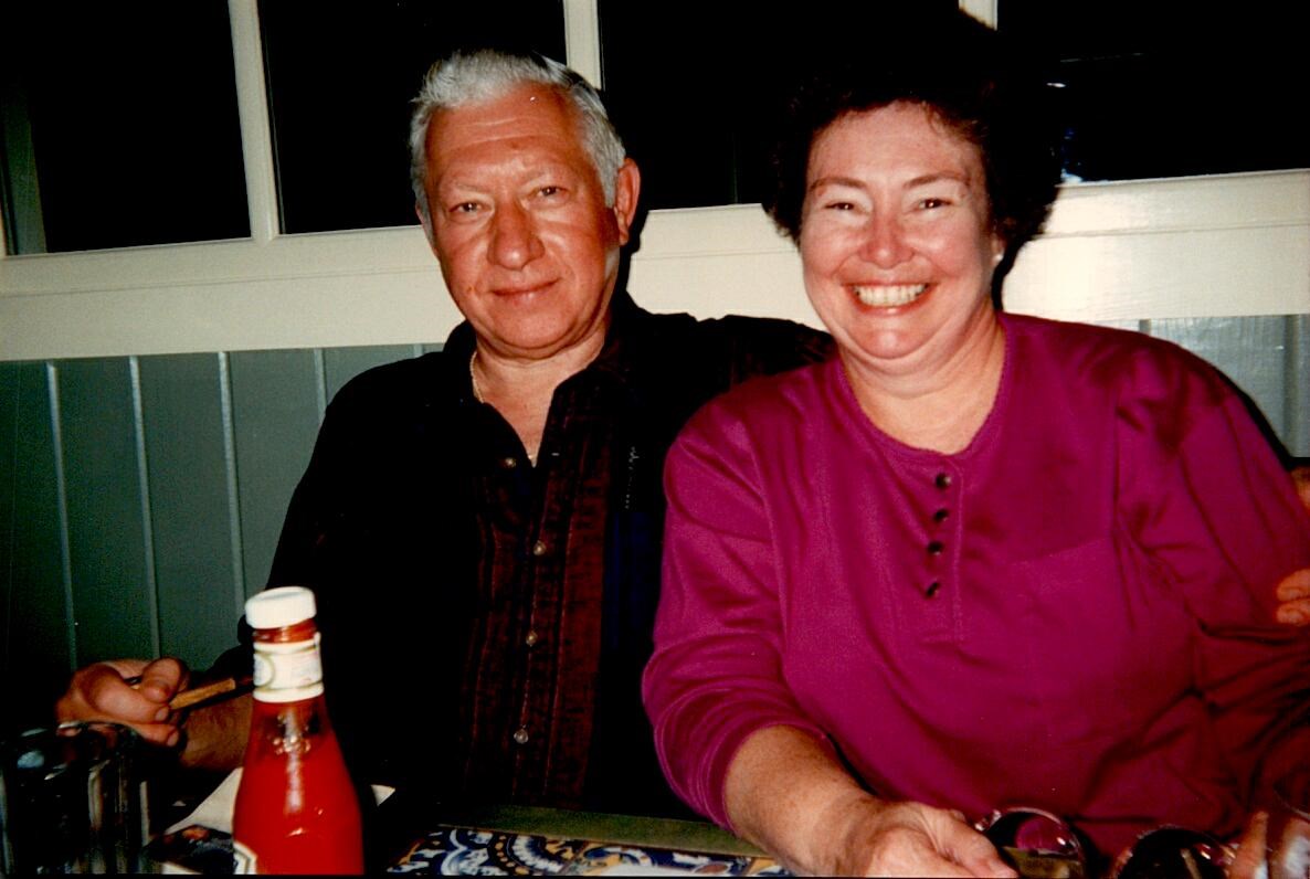 Obituario de R. Joseph Troup