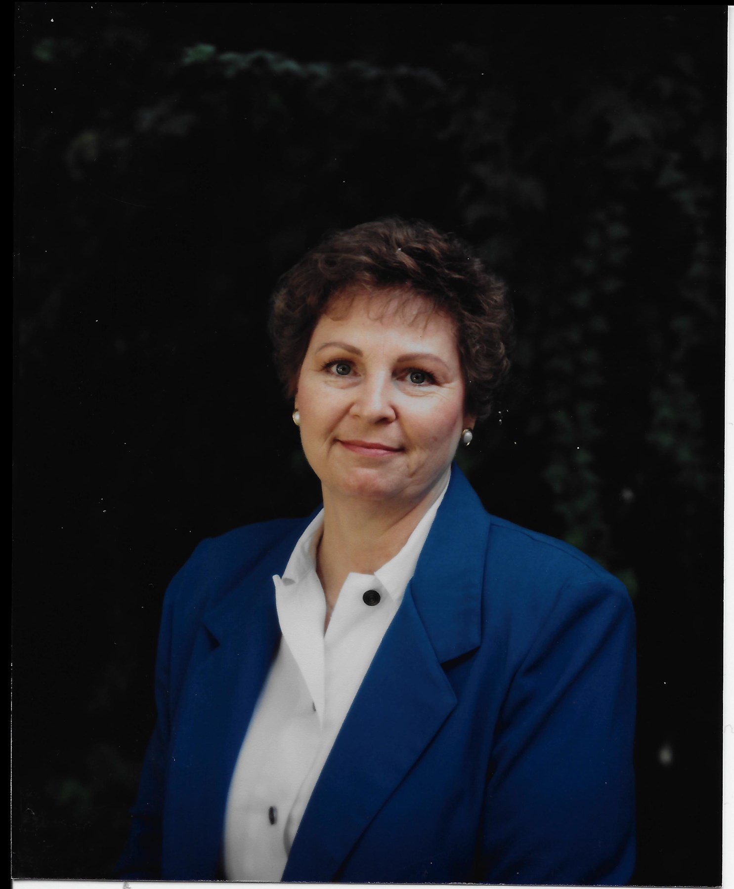 Obituary of Esther Nana Leah Hughes