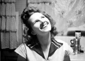 Obituary of Leona A. Meyer