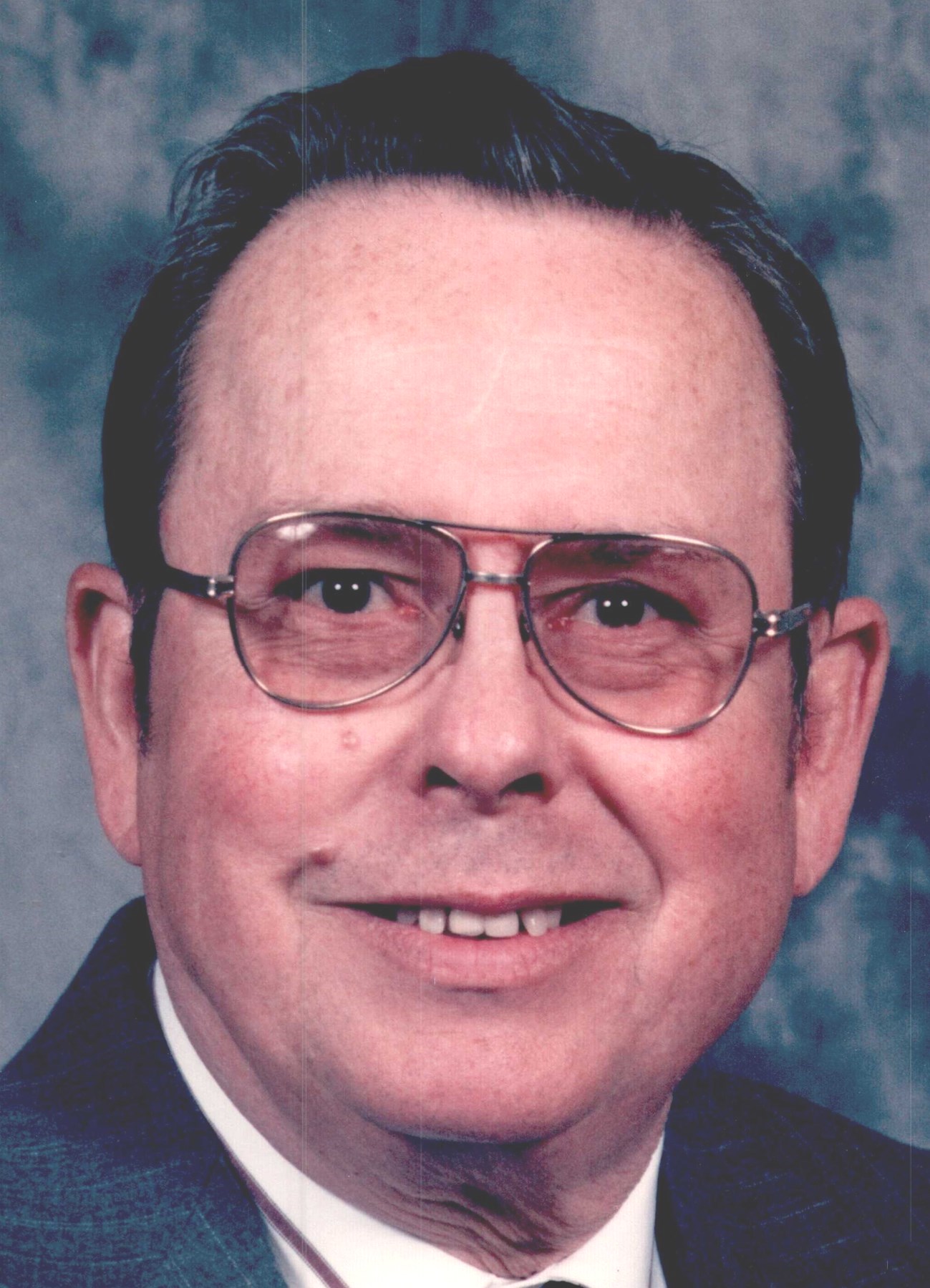 Glenn E. Porzelius Obituary - Bloomington, IL